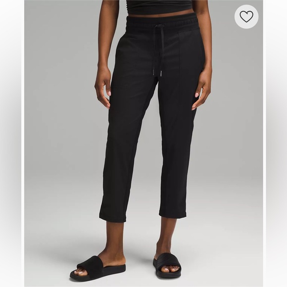 lululemon athletica Pants - Lululemon black cropped pants